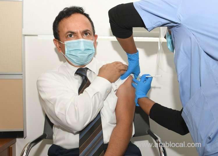 senior-moph-officials-received-the-first-dose-of-covid19-vaccination-today_qatar